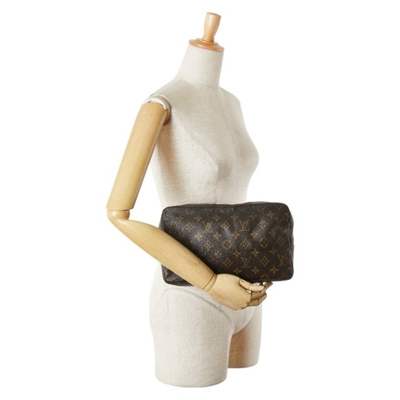 LOUIS VUITTON Authentic Brown Monogram Clutch Bag - Picture 11 of 11